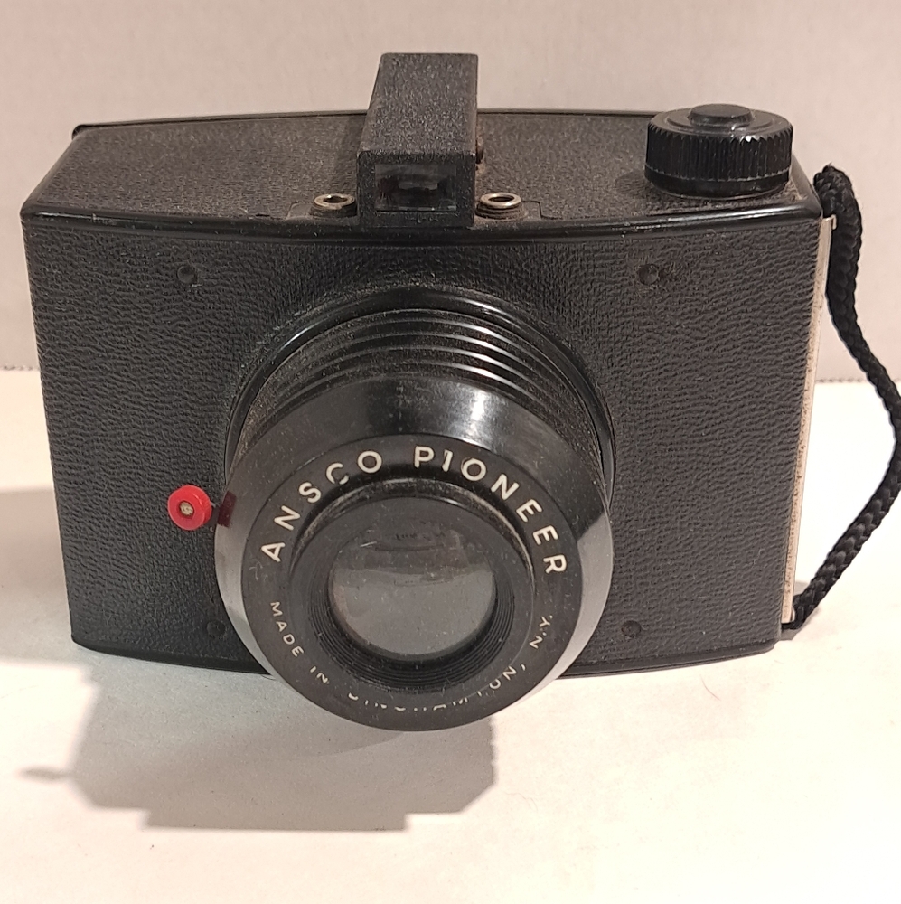 Vintage 1940s Ansco Pioneer Camera